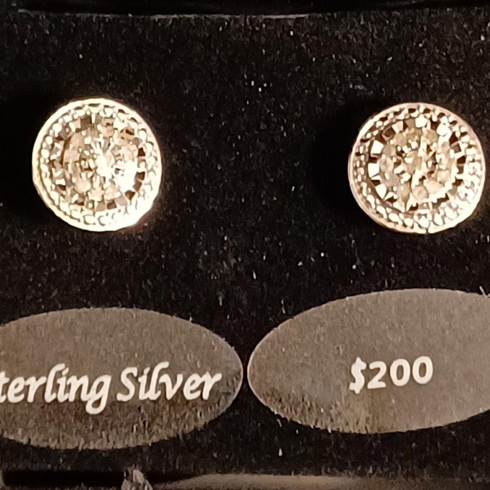 1/10 kt  Diamond Earrings